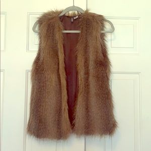 H&M faux fur vest